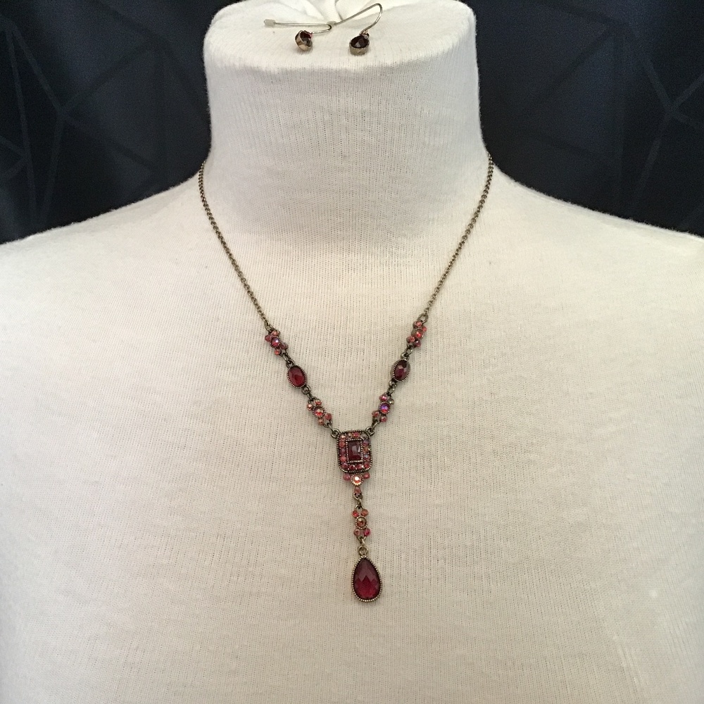 NWT AVON Golden Red “Y” necklace and drop earring set(2005)